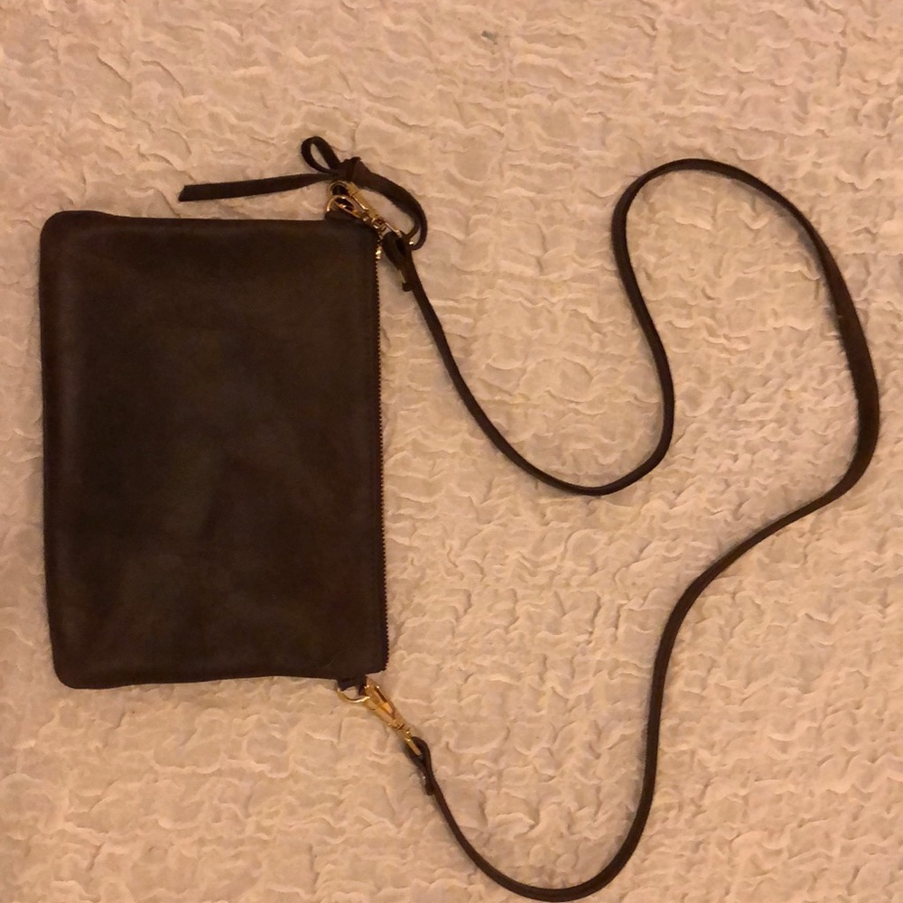 Sm. Brown leather purse